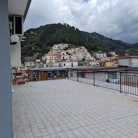 Piccolo Appartamento Con Grande Terrazzo Panoramico Maiori Eksteriør bilde