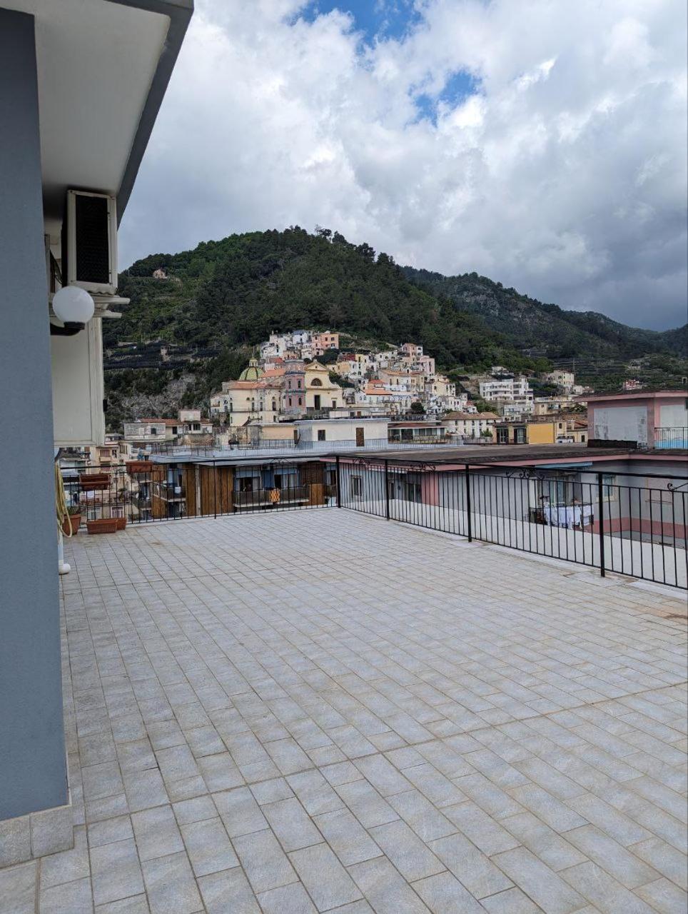 Piccolo Appartamento Con Grande Terrazzo Panoramico Maiori Eksteriør bilde