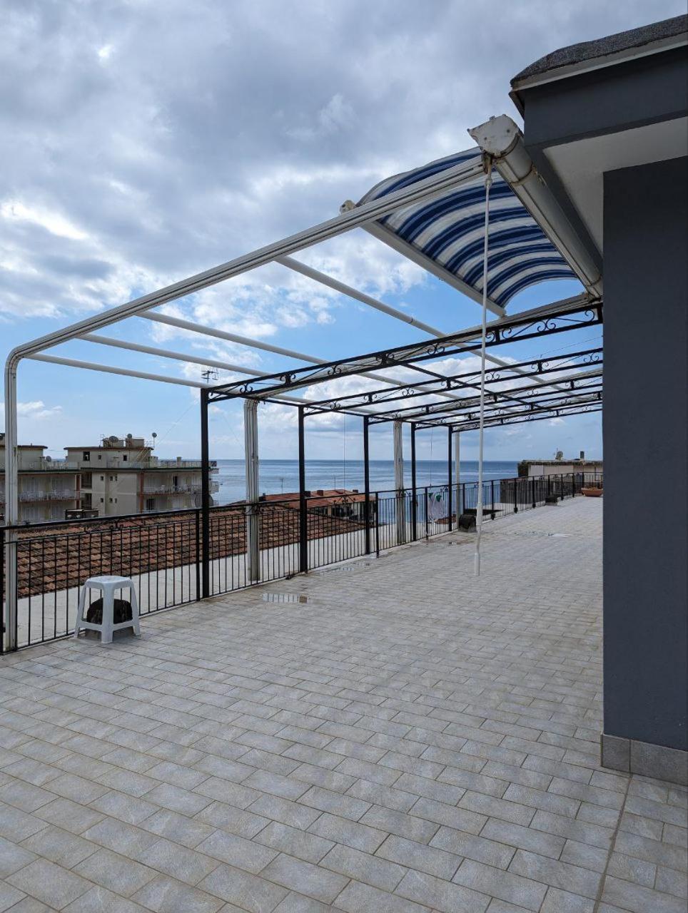 Piccolo Appartamento Con Grande Terrazzo Panoramico Maiori Eksteriør bilde
